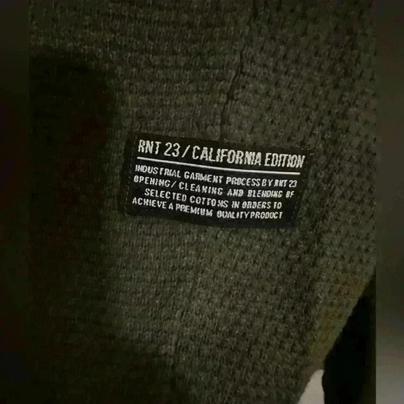 Ron Tomson Los Angeles. Men’s Waffle Knit Pullover. Green. Raw Edge. Mock Layer - Picture 7 of 7